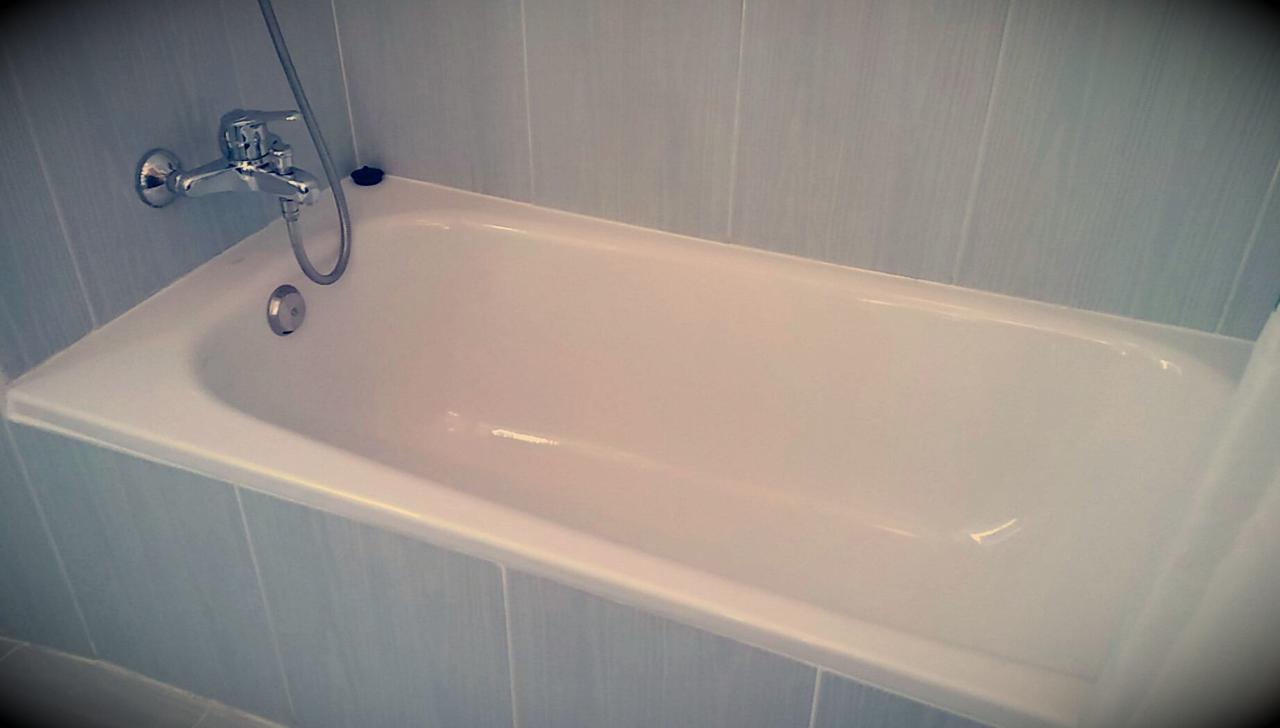Hostal Ekaitza Hotel Лесака Екстериор снимка