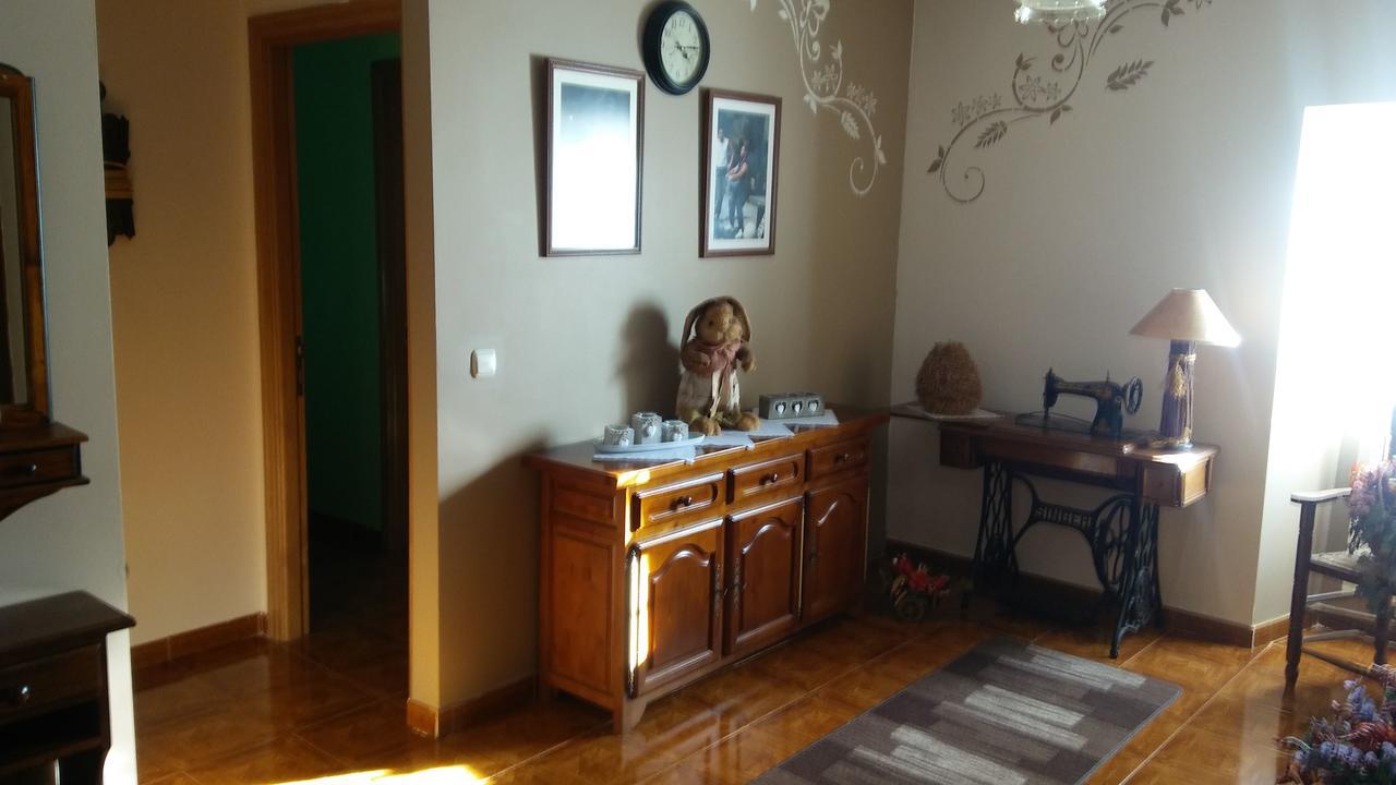 Hostal Ekaitza Hotel Лесака Екстериор снимка